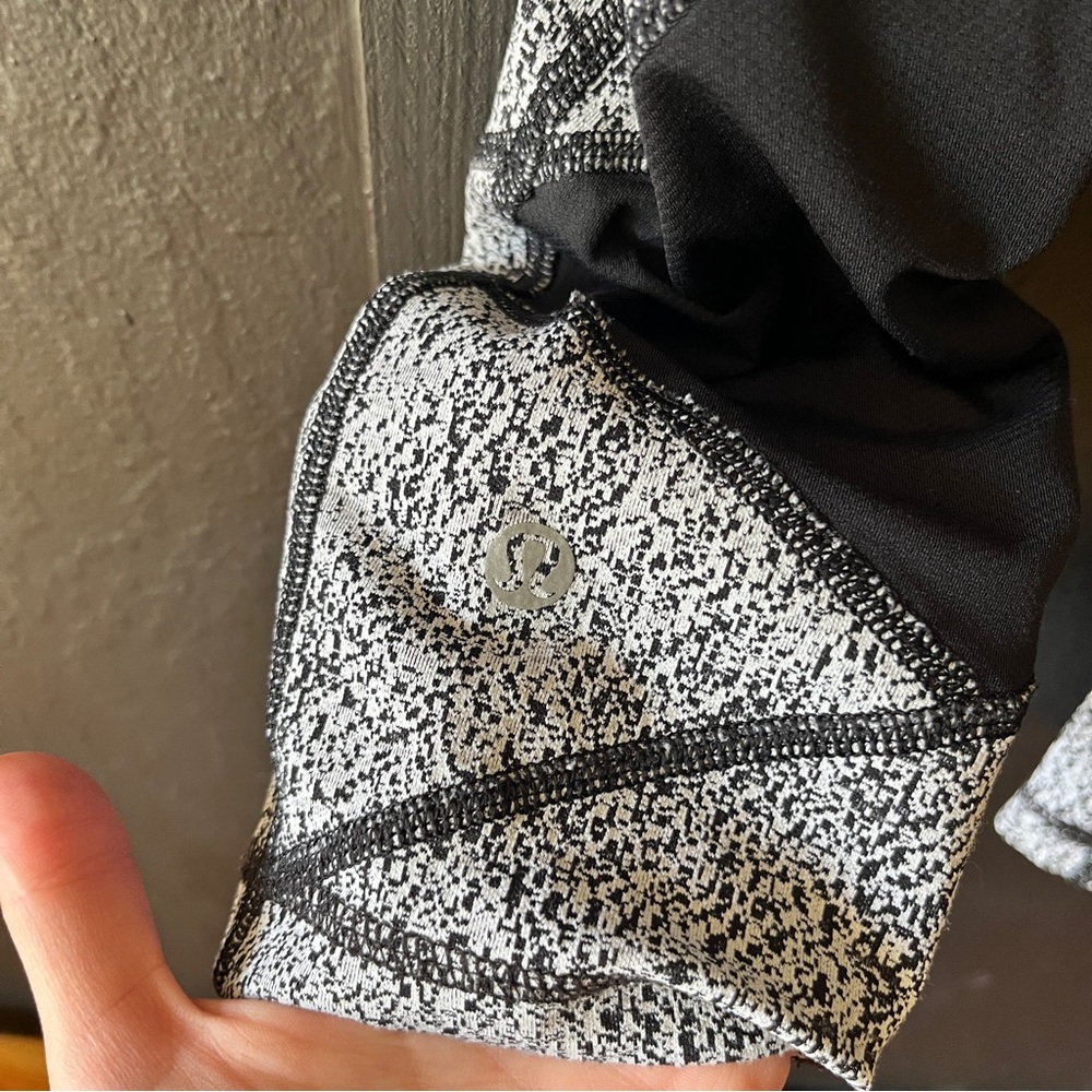 Lululemon Pace Rival Crop - Picture 15 of 15